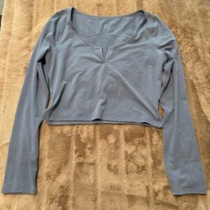 • lululemon - cropped long sleeve henley •